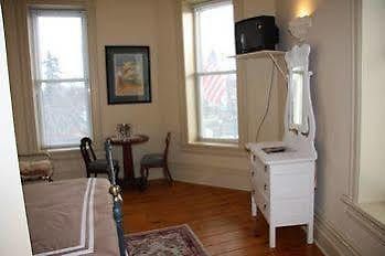 The Harbourfront Inn Sainte-Catherine 外观 照片